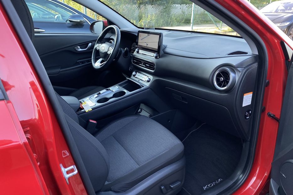 Продам Hyundai Kona 64кВтК-тКолісПідгрівсиднькерма 2021 года в Львове