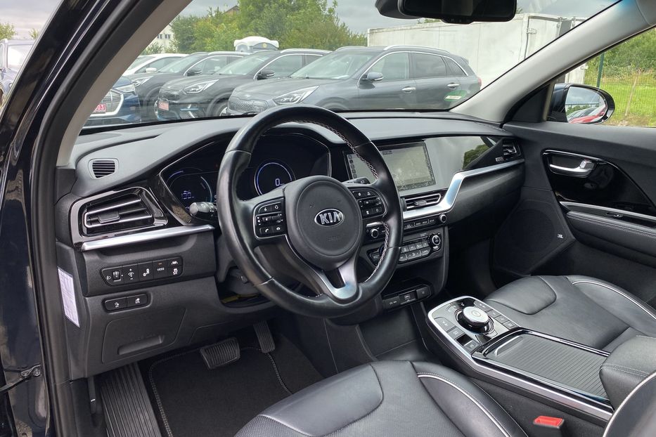 Продам Kia Niro 64 кВт Макс. комплектація 2020 года в Львове