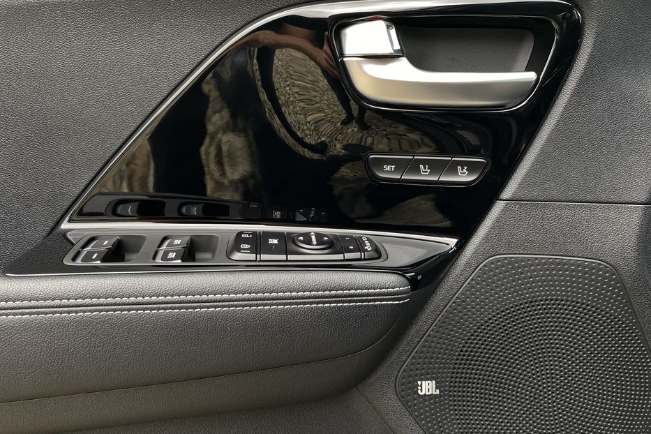 Продам Kia Niro 64 кВт Макс. комплектація 2020 года в Львове