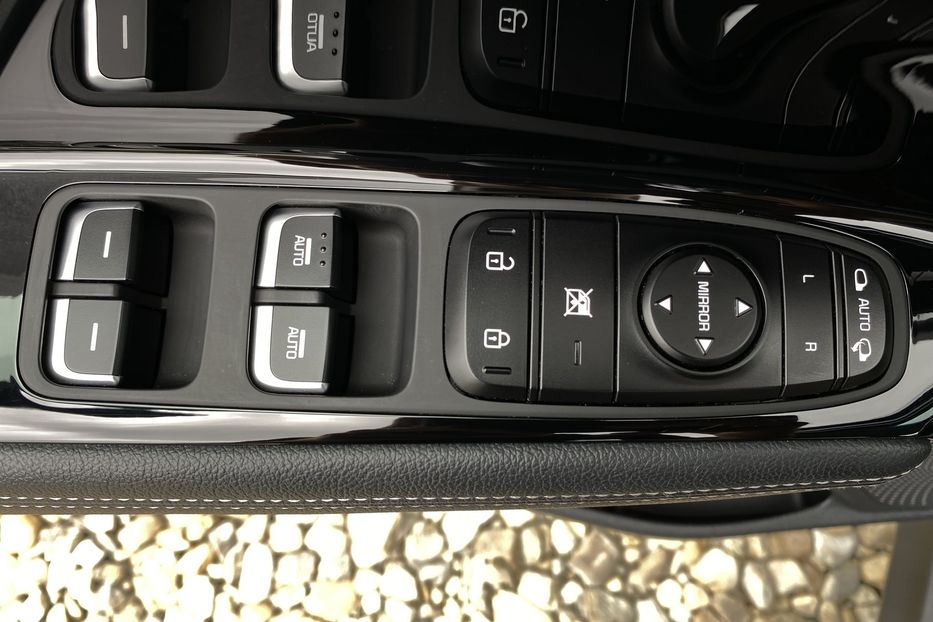 Продам Kia Niro 64 кВт Макс. комплектація 2020 года в Львове