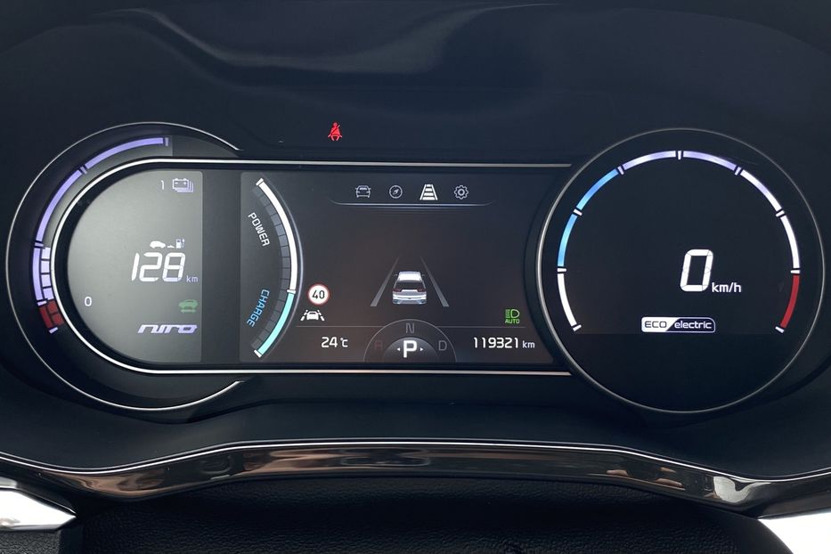 Продам Kia Niro 64 кВт Макс. комплектація 2020 года в Львове
