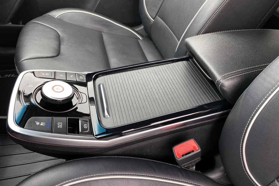 Продам Kia Niro 64 кВт Макс. комплектація 2020 года в Львове