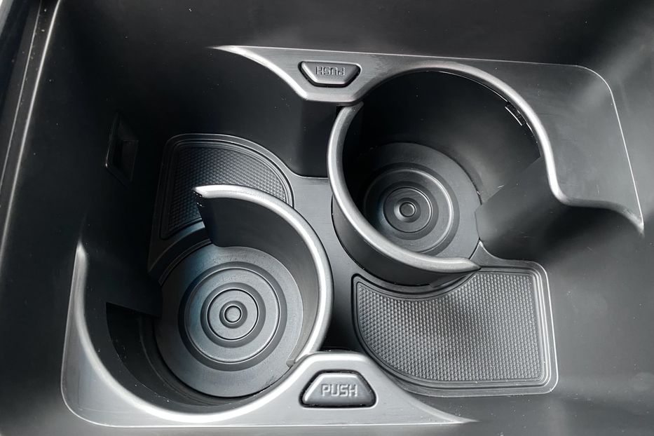 Продам Kia Niro 64 кВт Макс. комплектація 2020 года в Львове