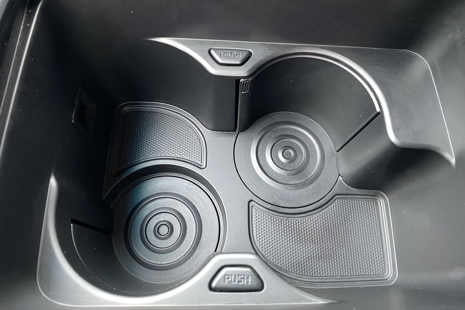 Продам Kia Niro 64 кВт Макс. комплектація 2020 года в Львове