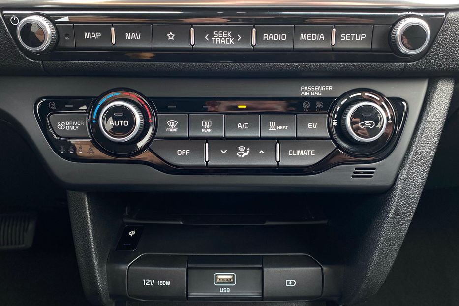 Продам Kia Niro 64 кВт Макс. комплектація 2020 года в Львове