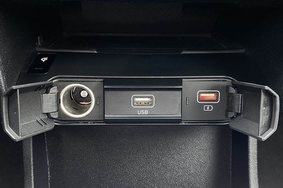 Продам Kia Niro 64 кВт Макс. комплектація 2020 года в Львове