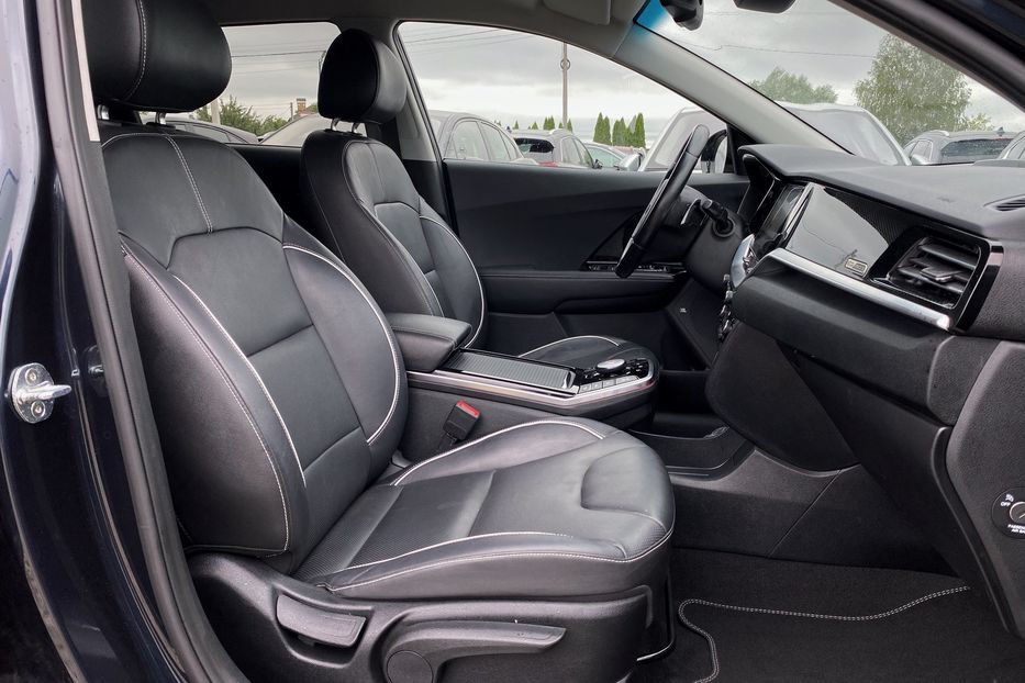 Продам Kia Niro 64 кВт Макс. комплектація 2020 года в Львове