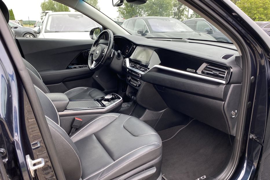 Продам Kia Niro 64 кВт Макс. комплектація 2020 года в Львове