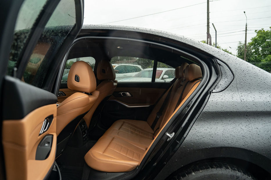 Продам BMW 330 i xDrive 2019 года в Черновцах