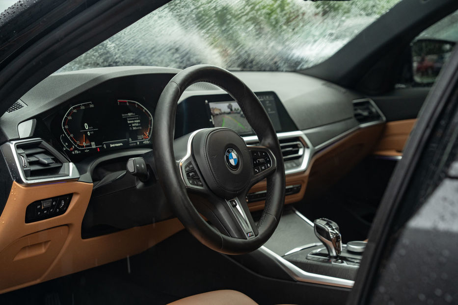 Продам BMW 330 i xDrive 2019 года в Черновцах