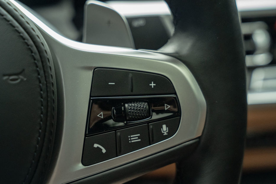 Продам BMW 330 i xDrive 2019 года в Черновцах