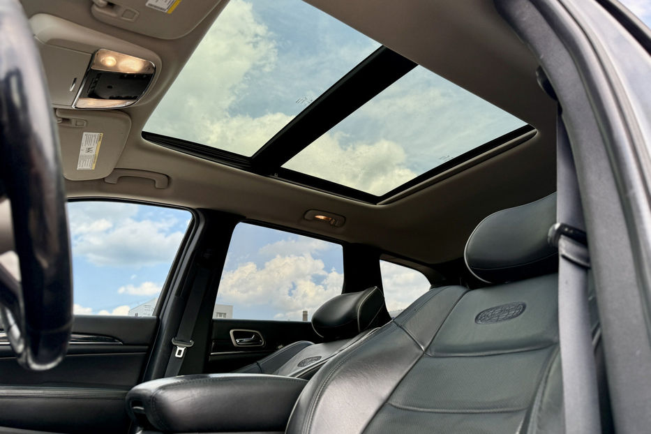 Продам Jeep Grand Cherokee 2011 года в Киеве