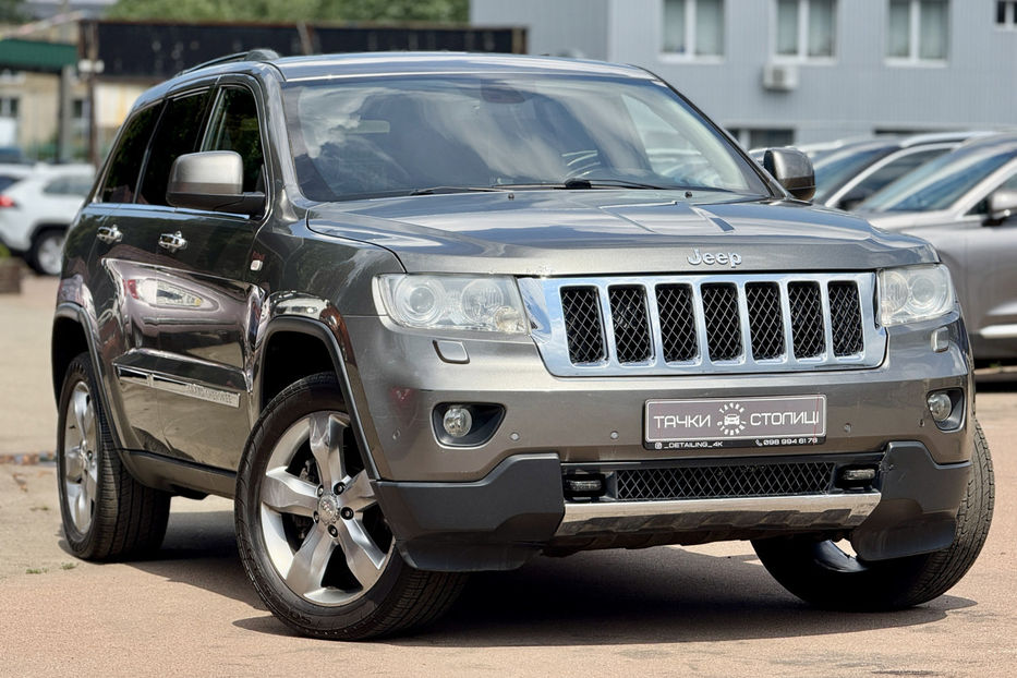 Продам Jeep Grand Cherokee 2011 года в Киеве