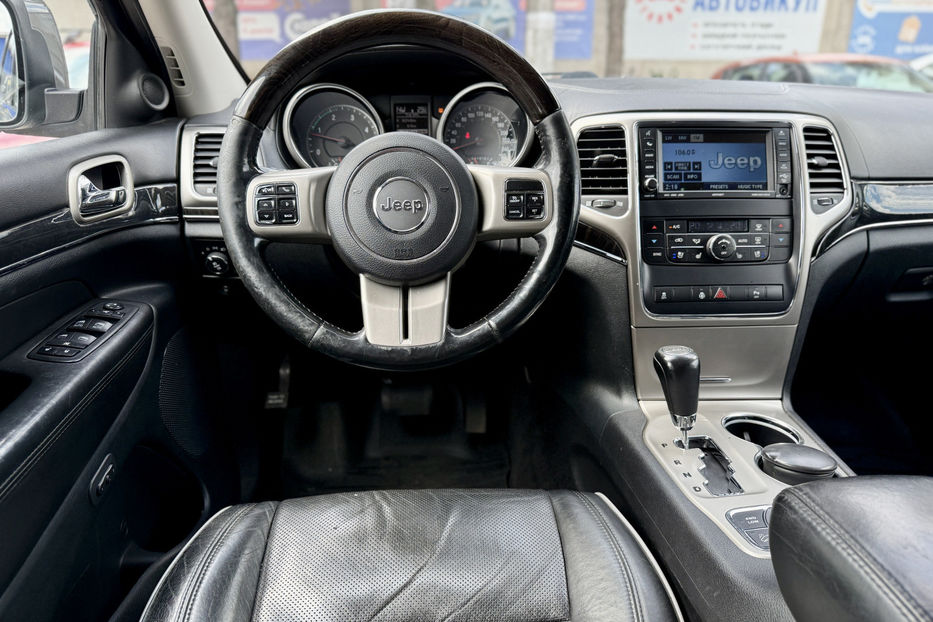 Продам Jeep Grand Cherokee 2011 года в Киеве