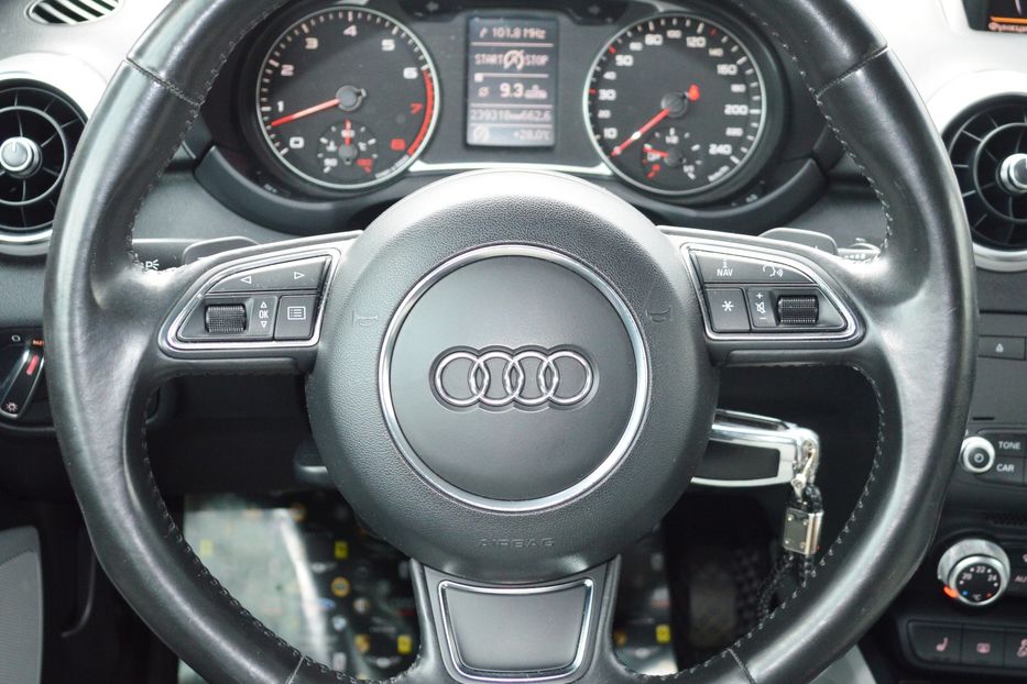Продам Audi A1 2010 года в Одессе
