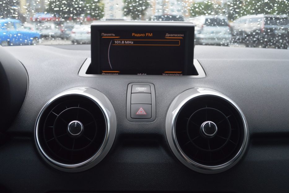 Продам Audi A1 2010 года в Одессе