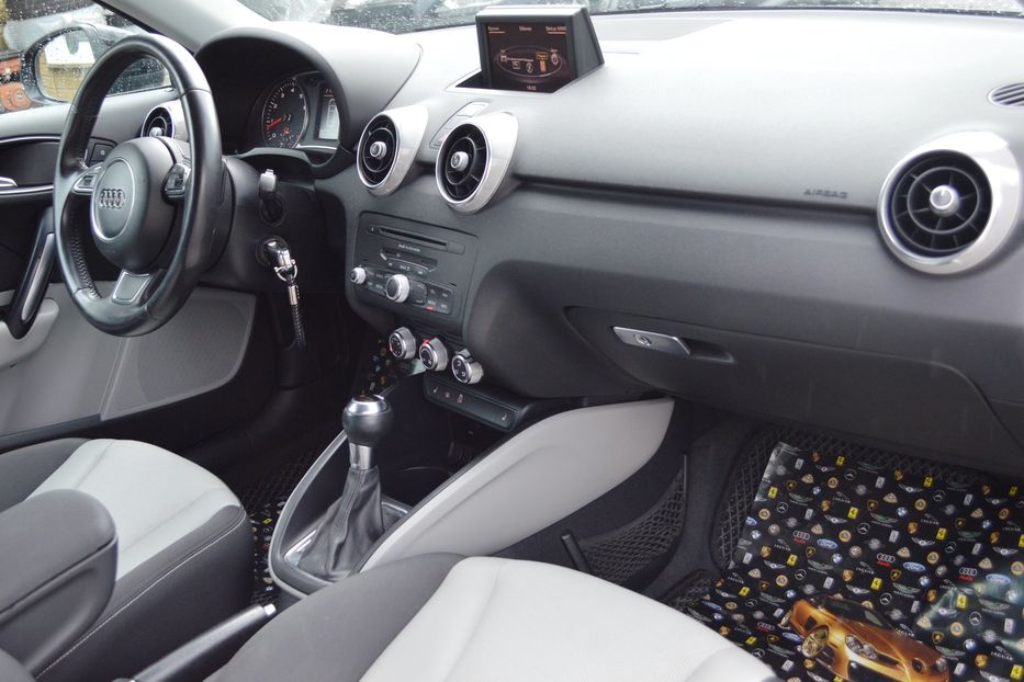 Продам Audi A1 2010 года в Одессе