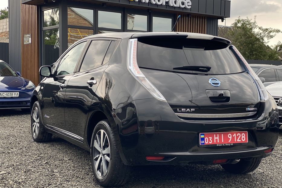 Продам Nissan Leaf 2013 года в Луцке