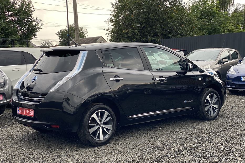 Продам Nissan Leaf 2013 года в Луцке
