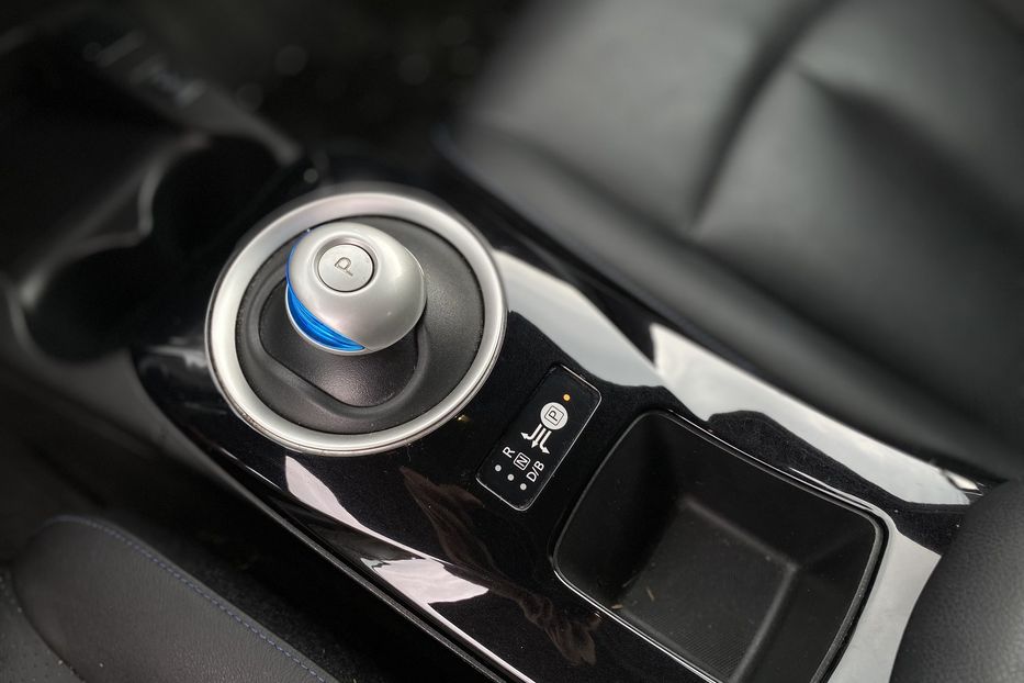 Продам Nissan Leaf 2013 года в Луцке