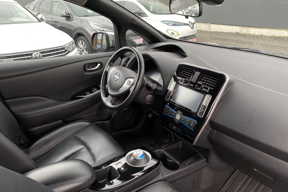 Продам Nissan Leaf 2013 года в Луцке