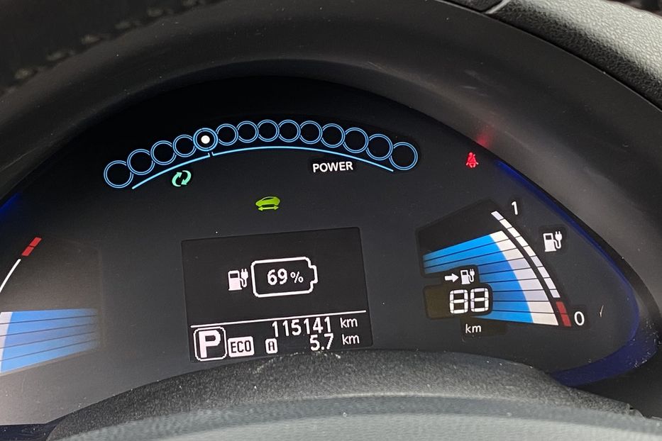 Продам Nissan Leaf 2013 года в Луцке