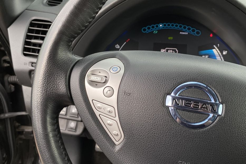 Продам Nissan Leaf 2013 года в Луцке