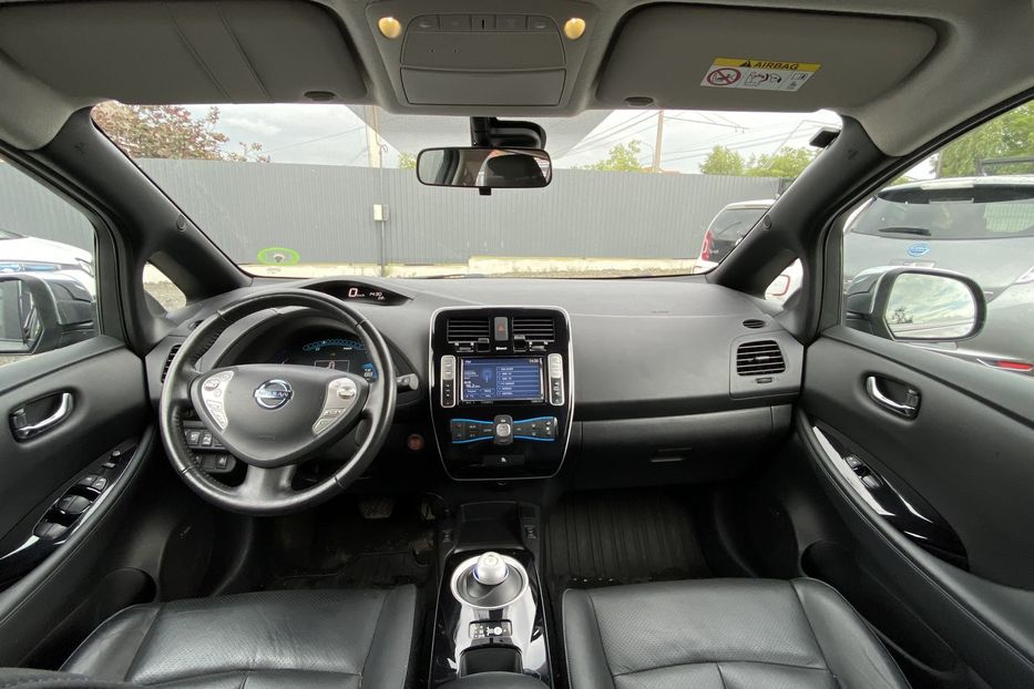 Продам Nissan Leaf 2013 года в Луцке