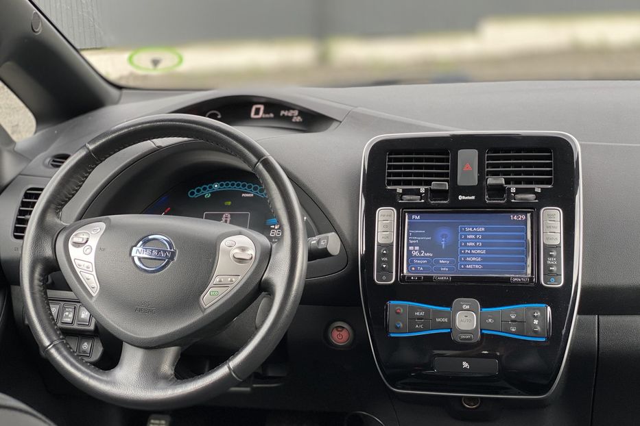Продам Nissan Leaf 2013 года в Луцке