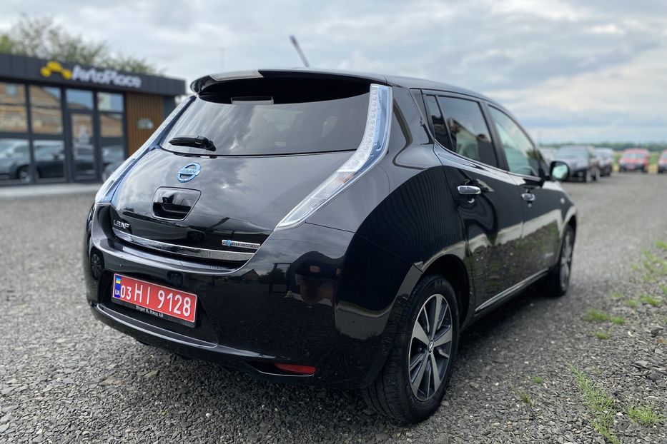 Продам Nissan Leaf 2013 года в Луцке