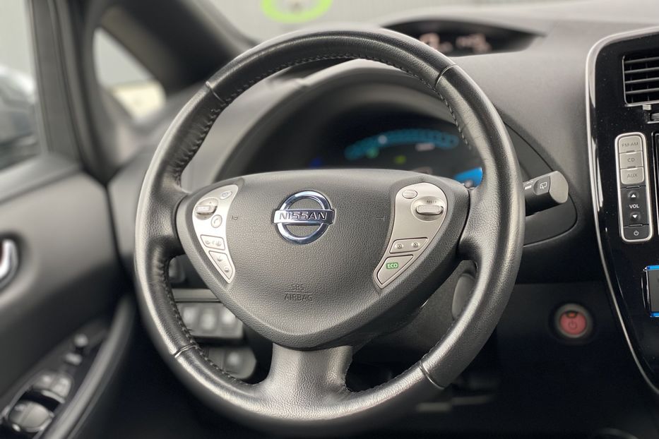 Продам Nissan Leaf 2013 года в Луцке
