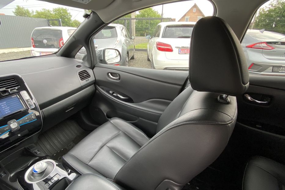 Продам Nissan Leaf 2013 года в Луцке