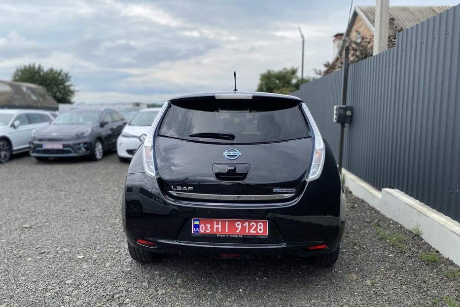 Продам Nissan Leaf 2013 года в Луцке