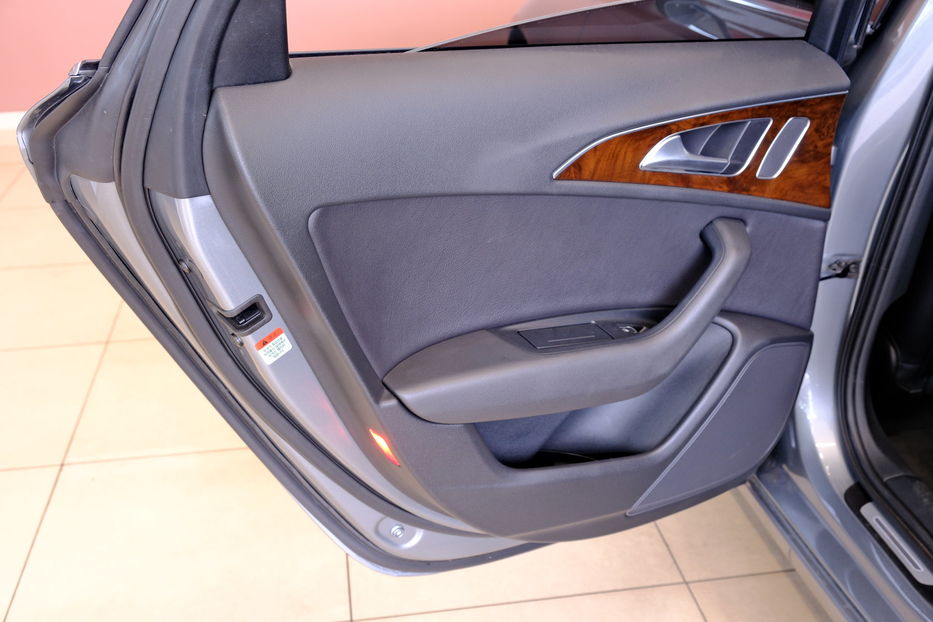 Продам Audi A6 2014 года в Одессе