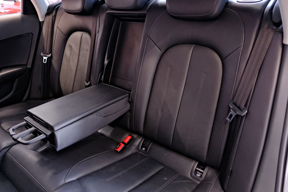 Продам Audi A6 2014 года в Одессе