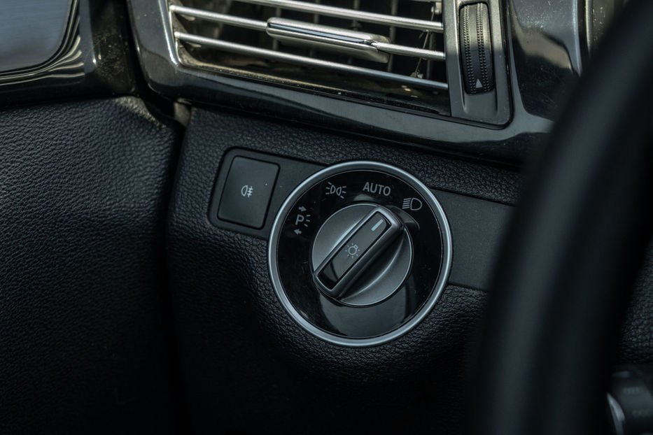 Продам Mercedes-Benz E-Class 200 CDI 2012 года в Черновцах