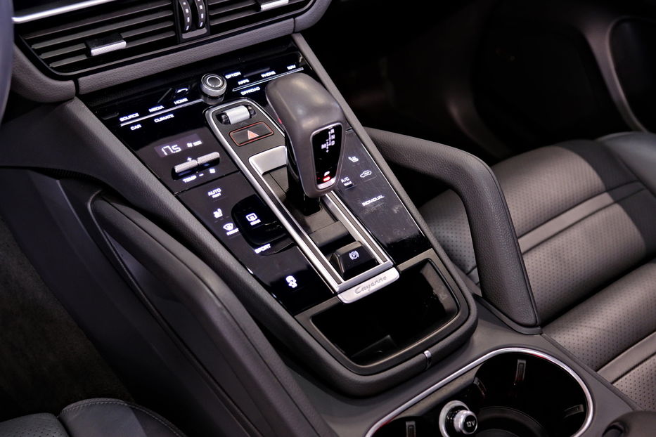Продам Porsche Cayenne 2020 года в Одессе