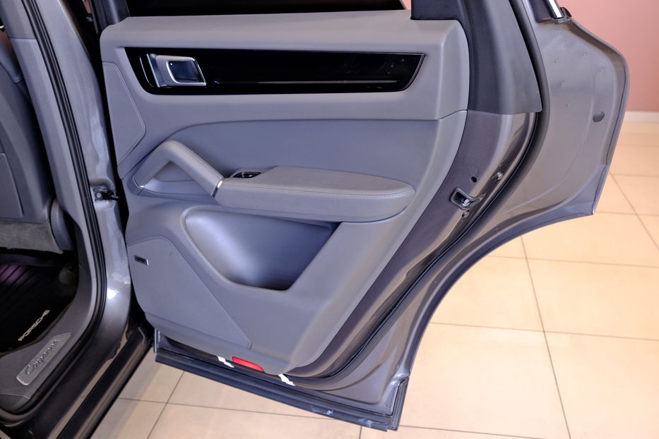 Продам Porsche Cayenne 2020 года в Одессе