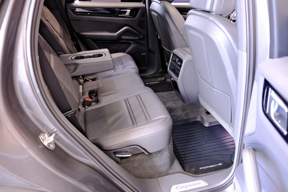 Продам Porsche Cayenne 2020 года в Одессе