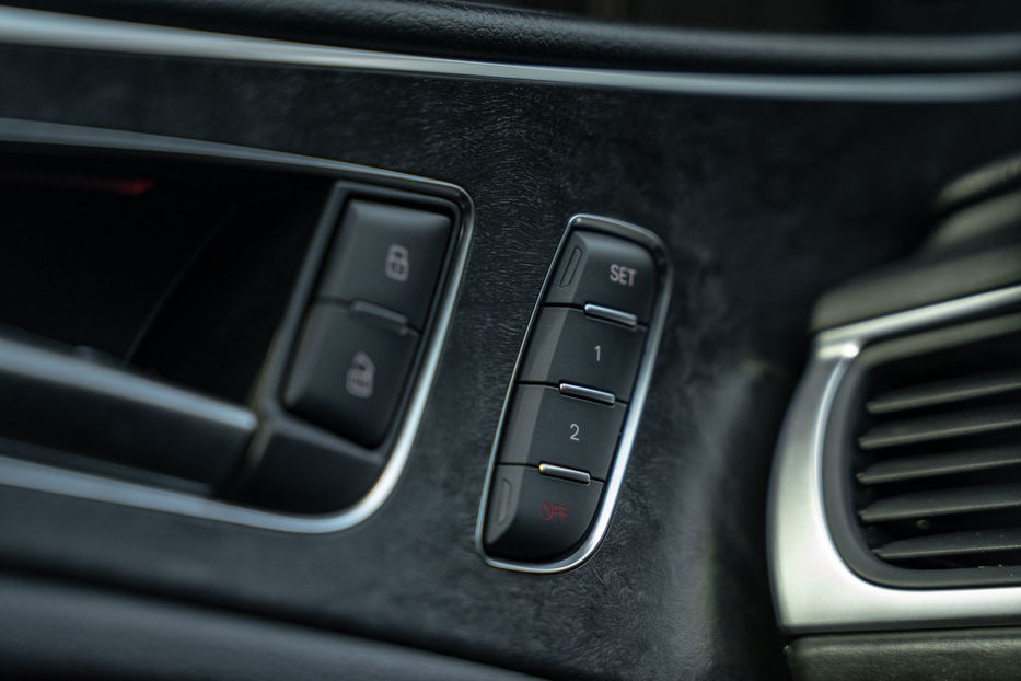 Продам Audi A6 Prestige 2017 года в Черновцах