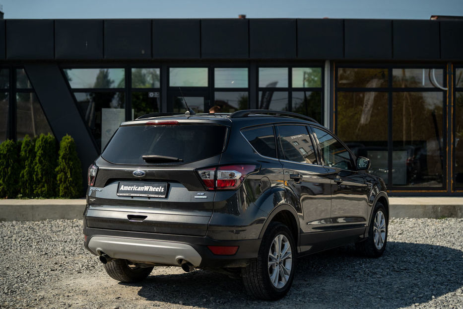 Продам Ford Escape SE 2018 года в Черновцах