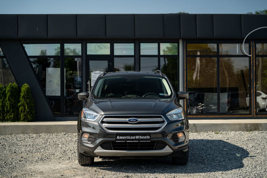 Продам Ford Escape SE 2018 года в Черновцах