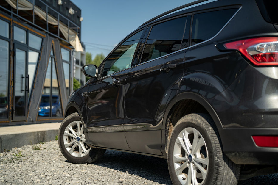 Продам Ford Escape SE 2018 года в Черновцах