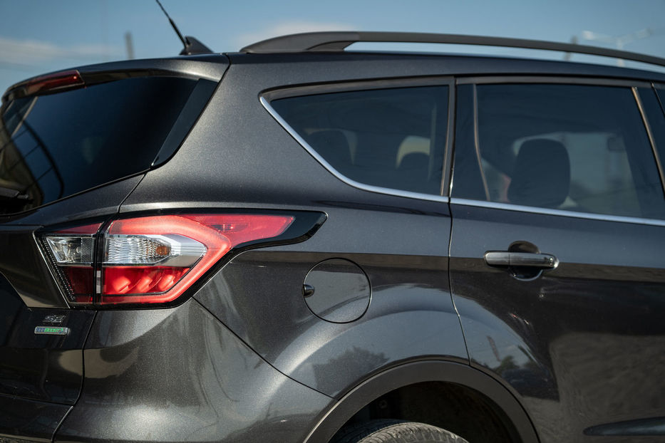 Продам Ford Escape SE 2018 года в Черновцах