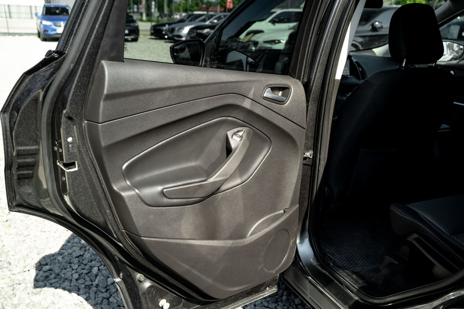 Продам Ford Escape SE 2018 года в Черновцах