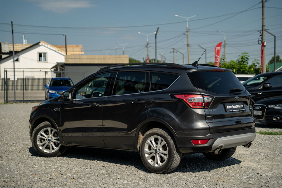 Продам Ford Escape SE 2018 года в Черновцах
