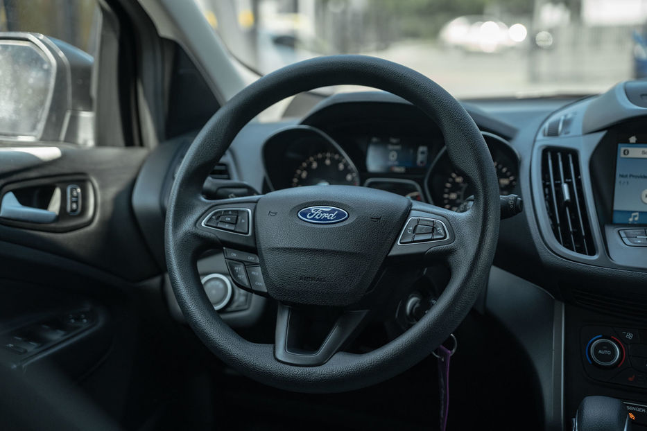 Продам Ford Escape SE 2018 года в Черновцах