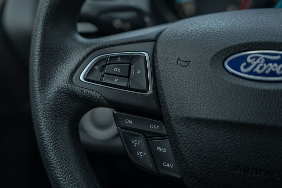 Продам Ford Escape SE 2018 года в Черновцах