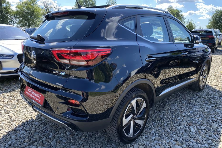 Продам MG 3 ZS EV 51 kWh 130кВт Камера 360 2022 года в Львове