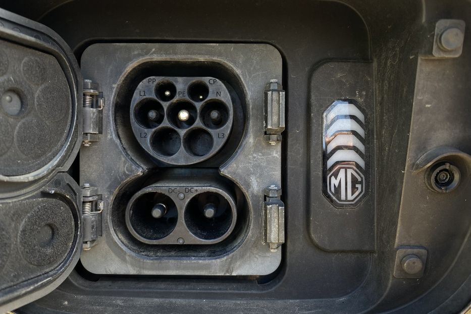 Продам MG 3 ZS EV 51 kWh 130кВт Камера 360 2022 года в Львове